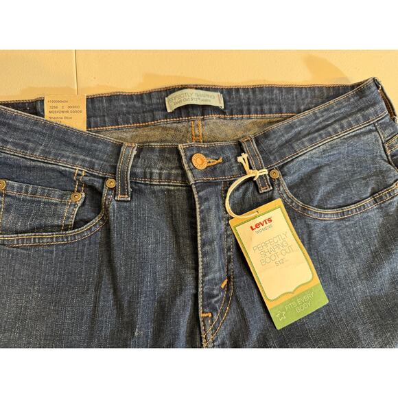 Levi's Women's jeans Perfectly Shaping boot cut 512 denim  Sz 16W short NEW - Picture 9 of 9